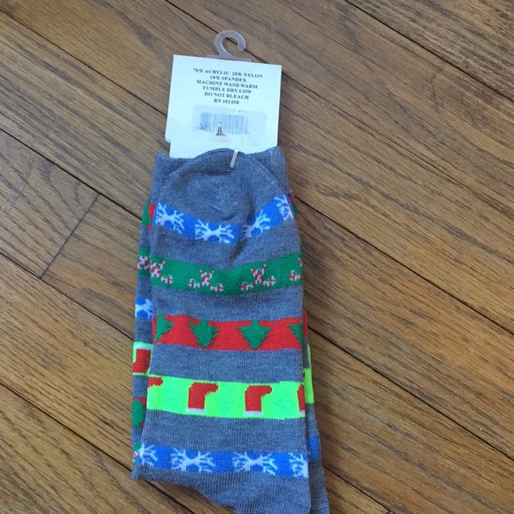 Holiday socks - Picture 2 of 4